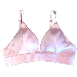 👑💗{Juicy Couture} Light Pink Bra!!
